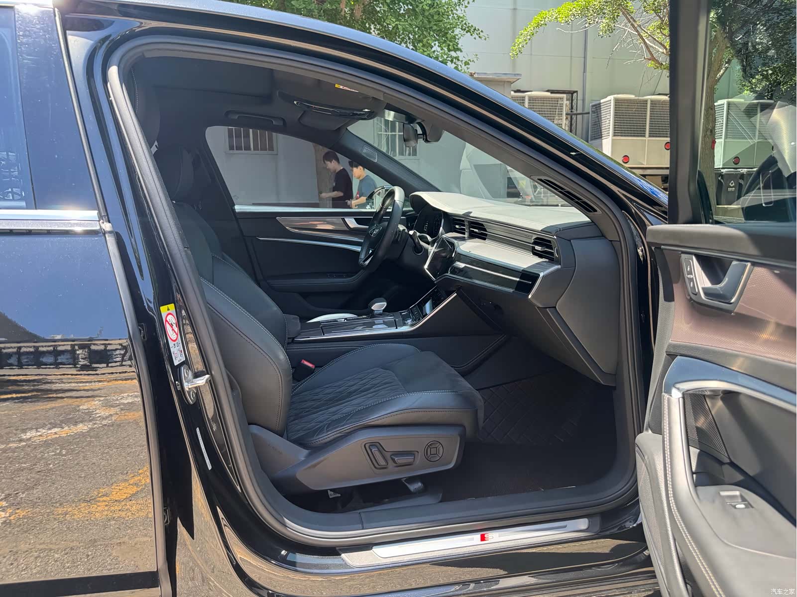 Audi A6L, 2021 28