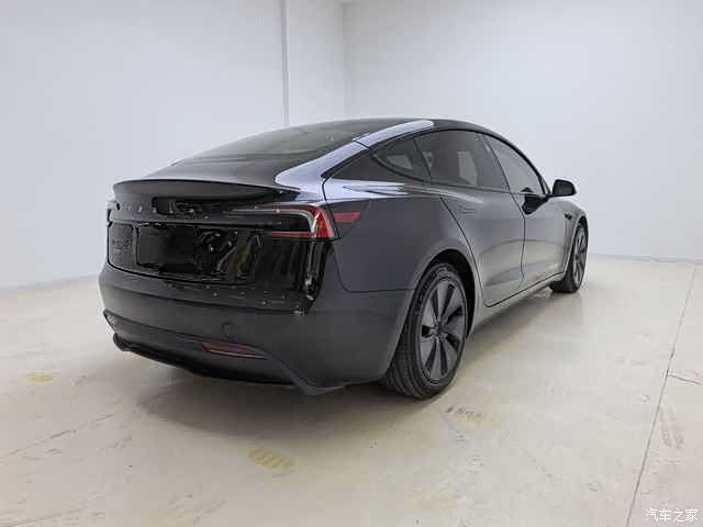 Tesla Model 3, 2024 8