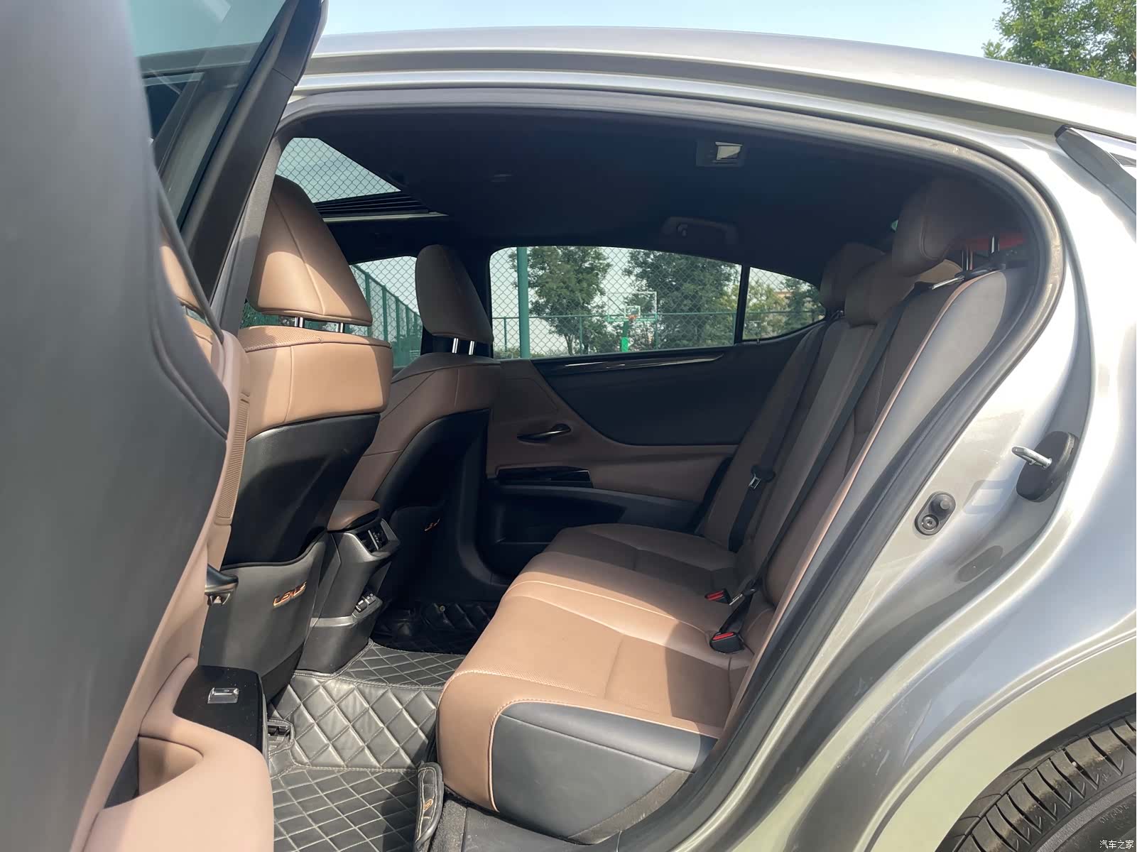 Lexus ES, 2022 6