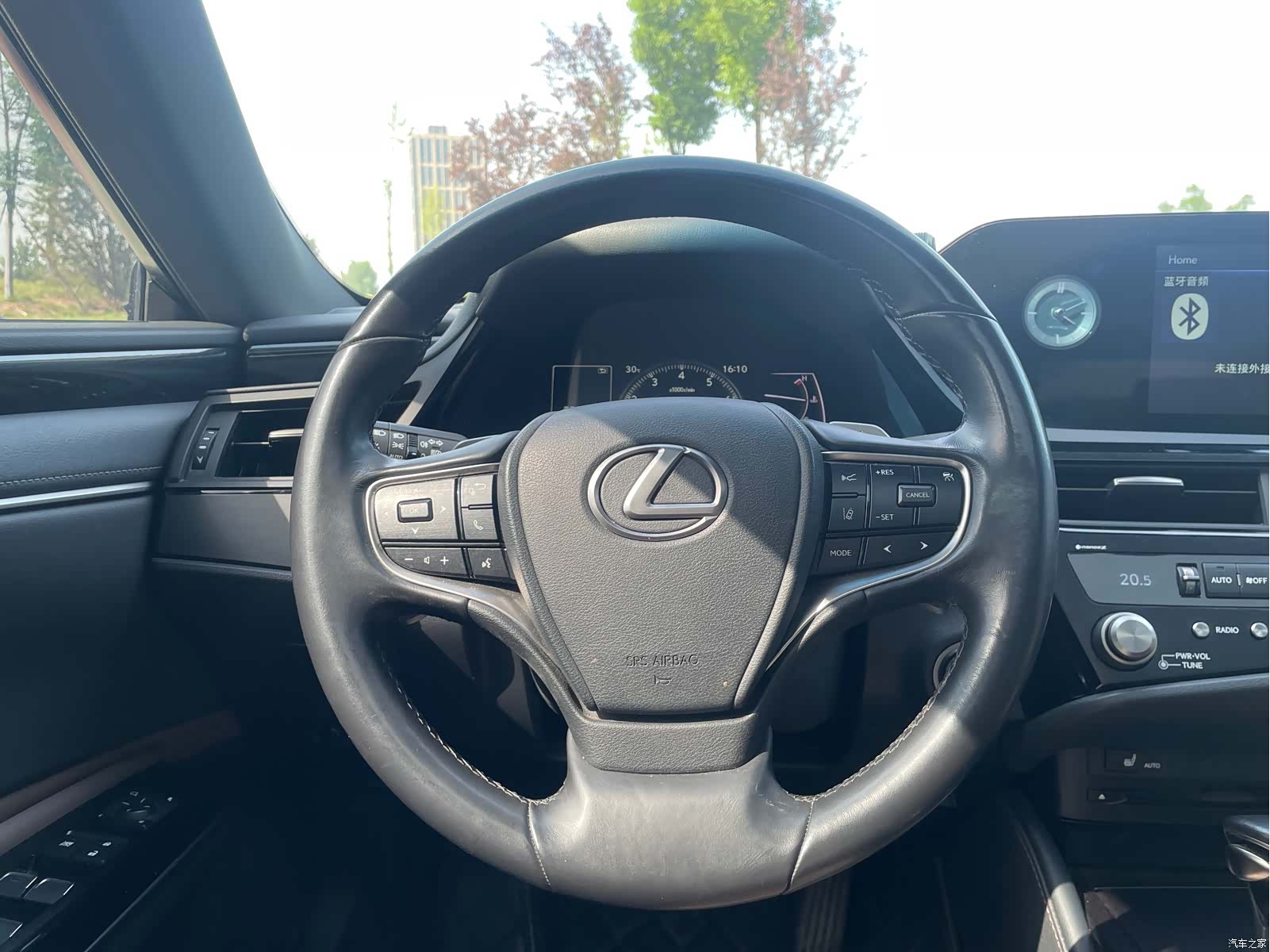 Lexus ES, 2022 18