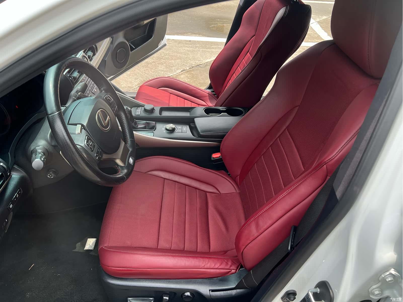Lexus IS, 2018 18
