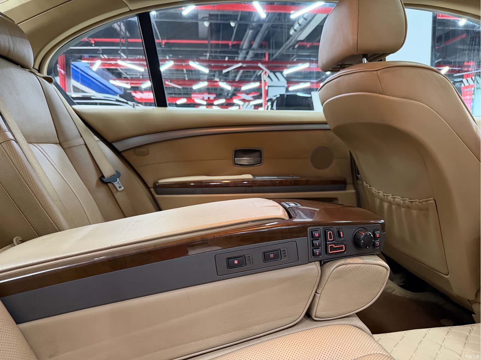 BMW 7 Series, 2005 23