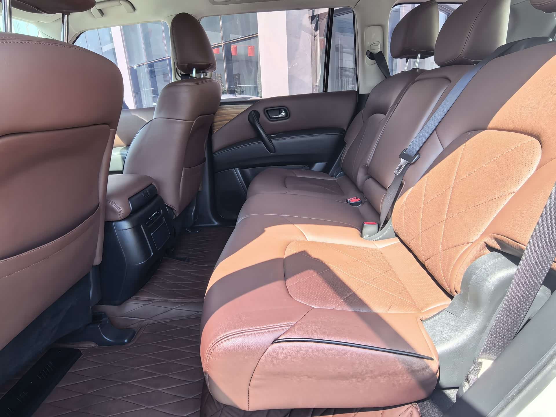 Nissan Patrol, 2018 12