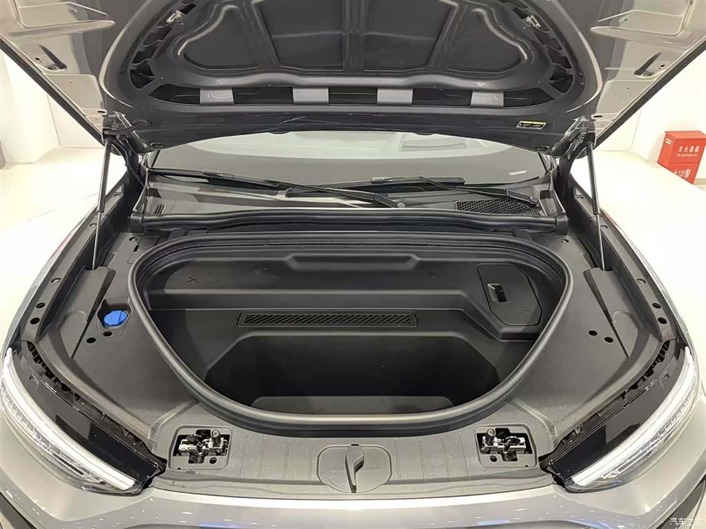 Audi e-tron, 2025 9