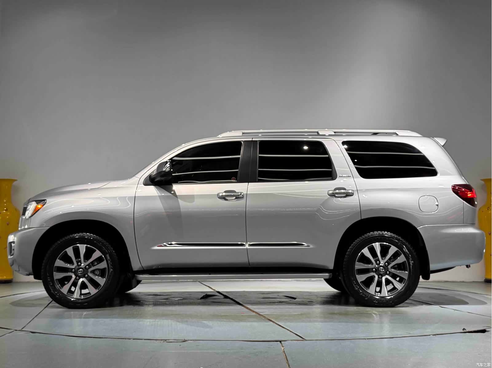 Toyota Sequoia, 2024 18