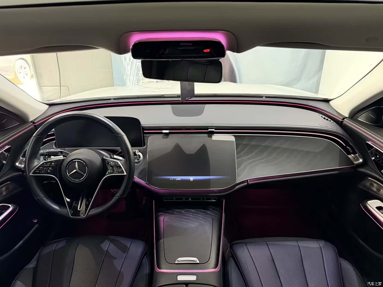 Mercedes-Benz E-Class, 2024 6