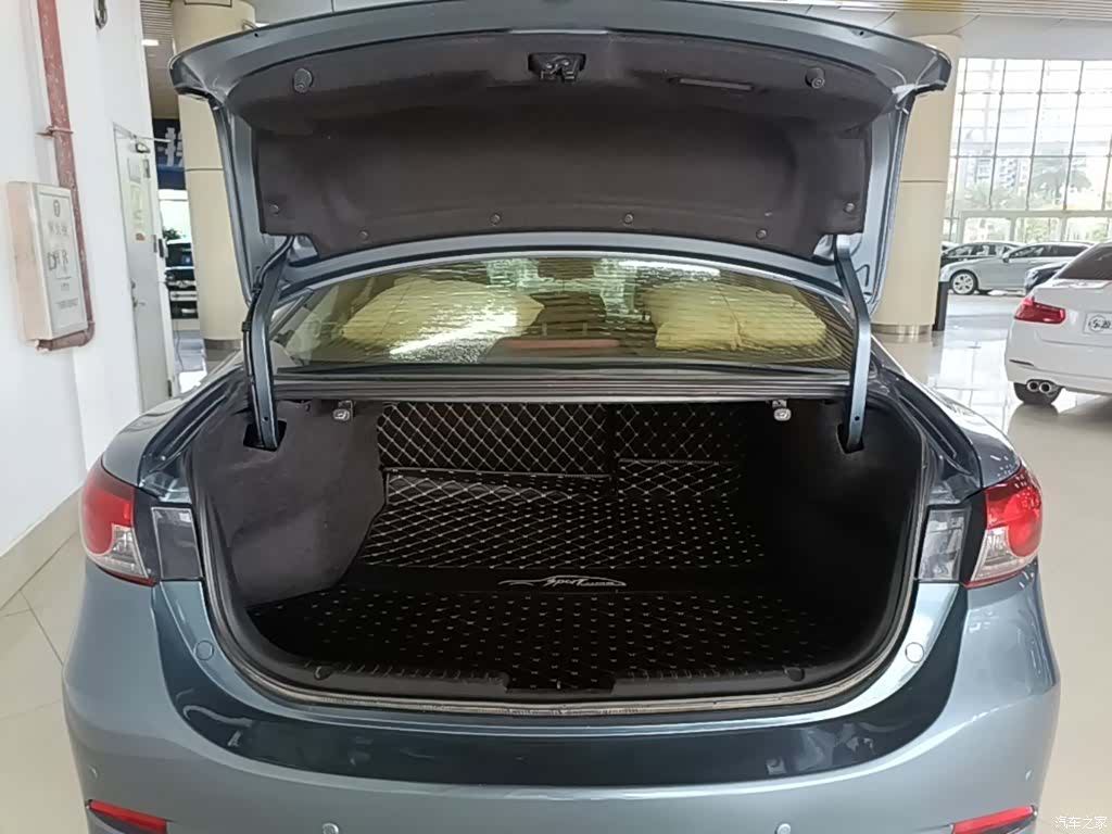 Mazda Atenza, 2016 19