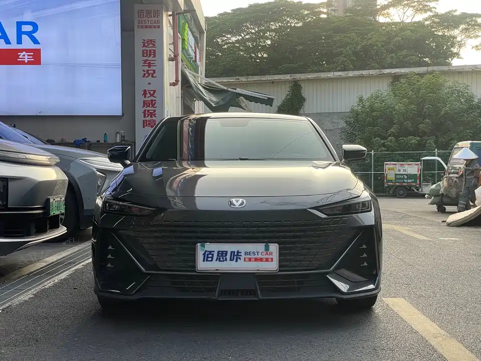 Changan UNI-V