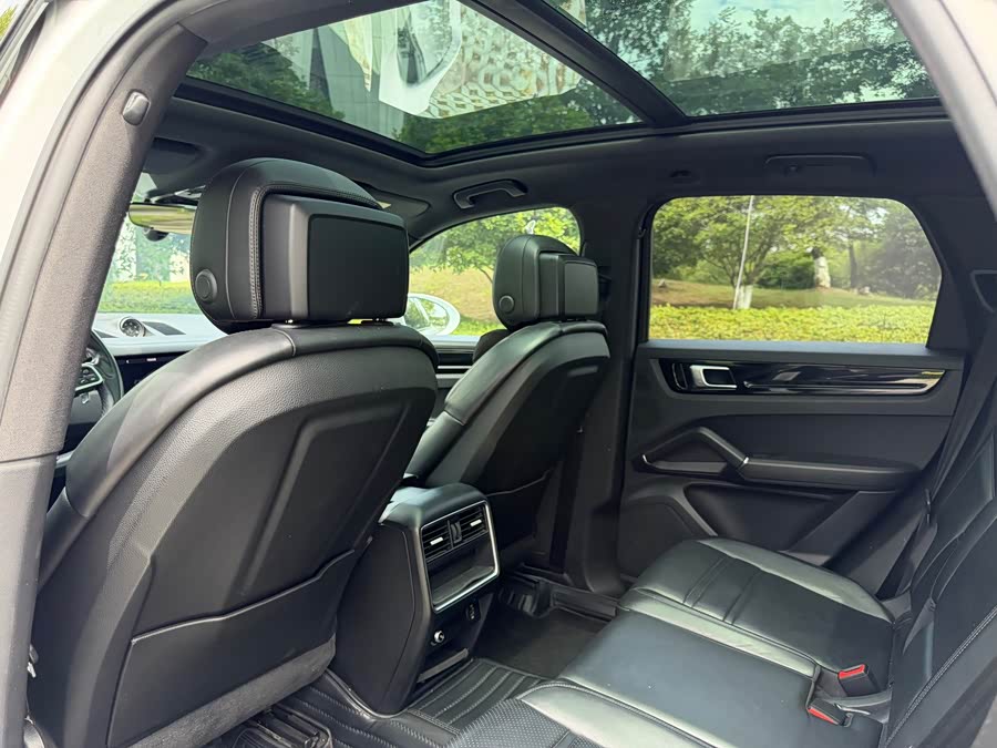 Porsche Cayenne 2018, фото 14