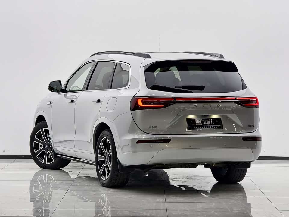 AITO Ask the world M7