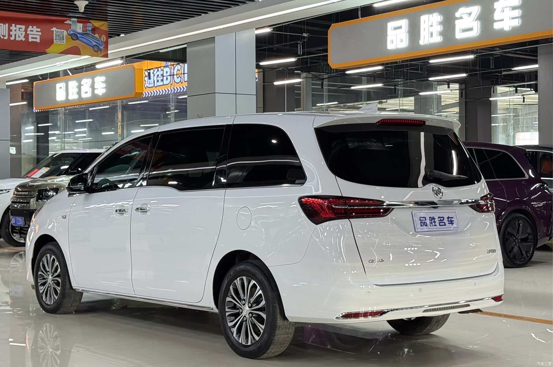 Buick GL8, 2024 4