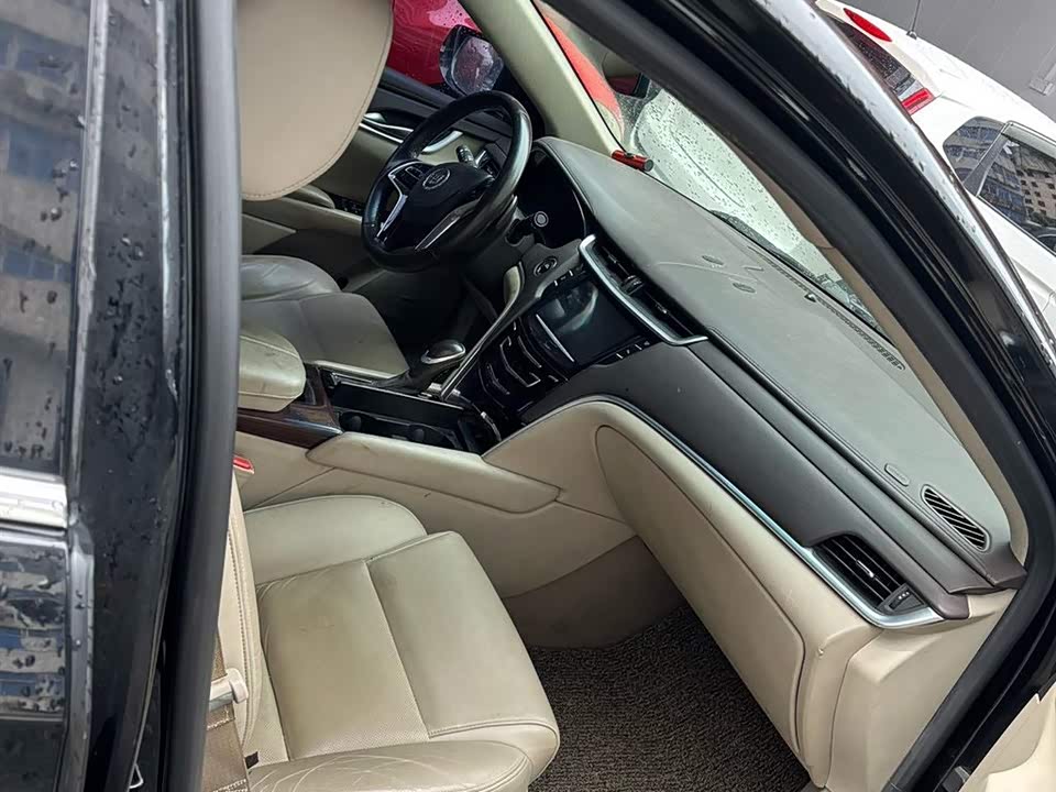 Cadillac XTS