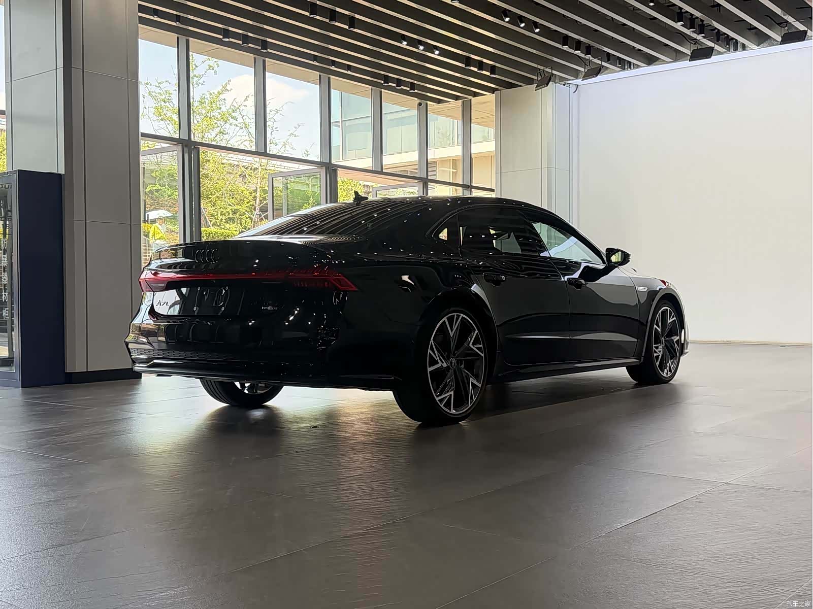 Audi A7L, 2023 19