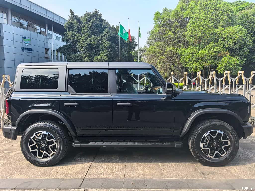 Ford Bronco, 2024 4