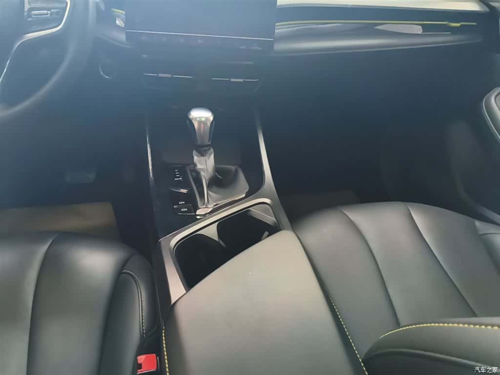 Roewe i5, 2022 14