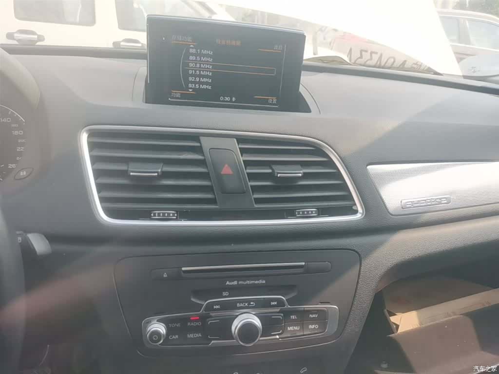 Audi Q3, 2016 13