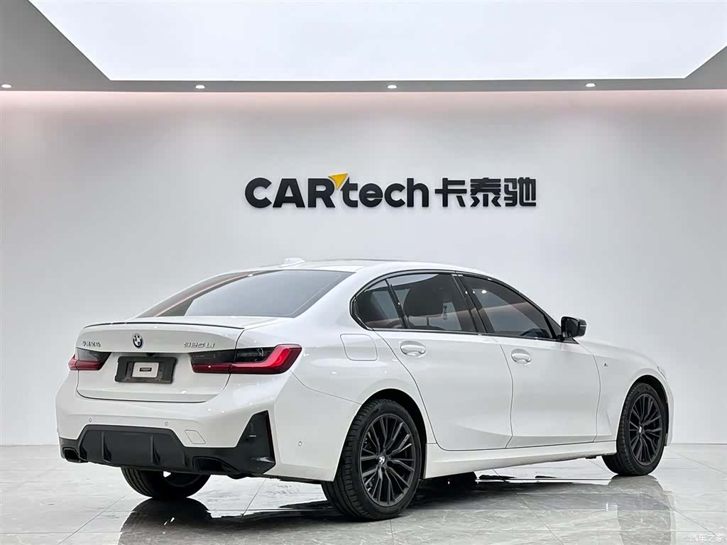 BMW 3 Series, 2023 все фото