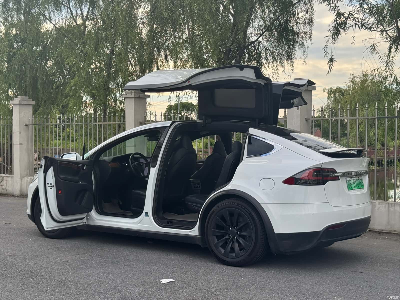 Tesla Model X, 2020 18