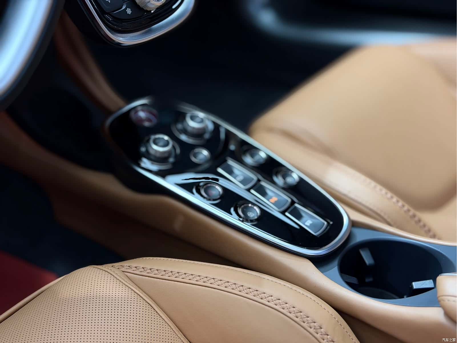 McLaren GT, 2023 10