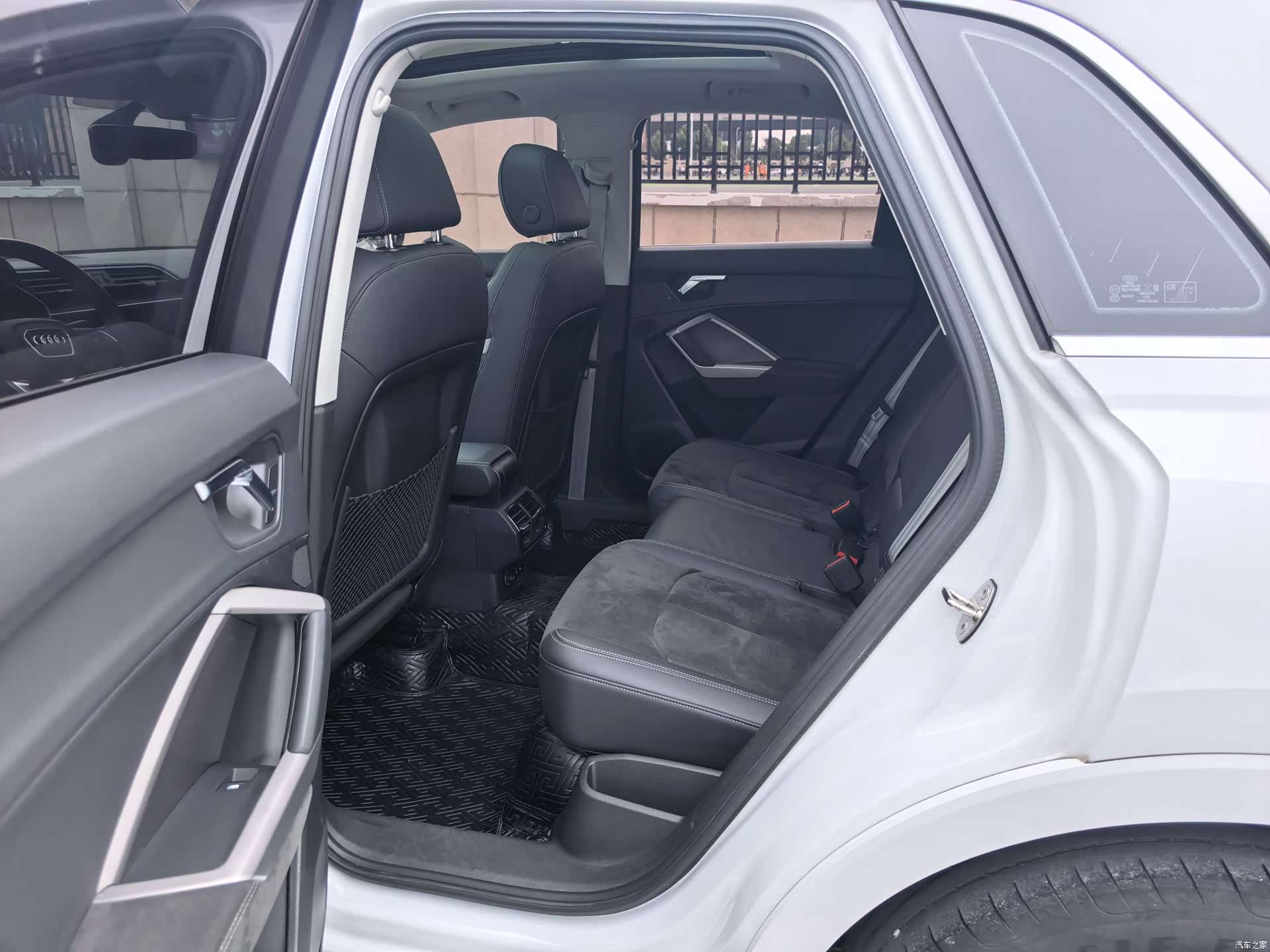 Audi Q3, 2021 10