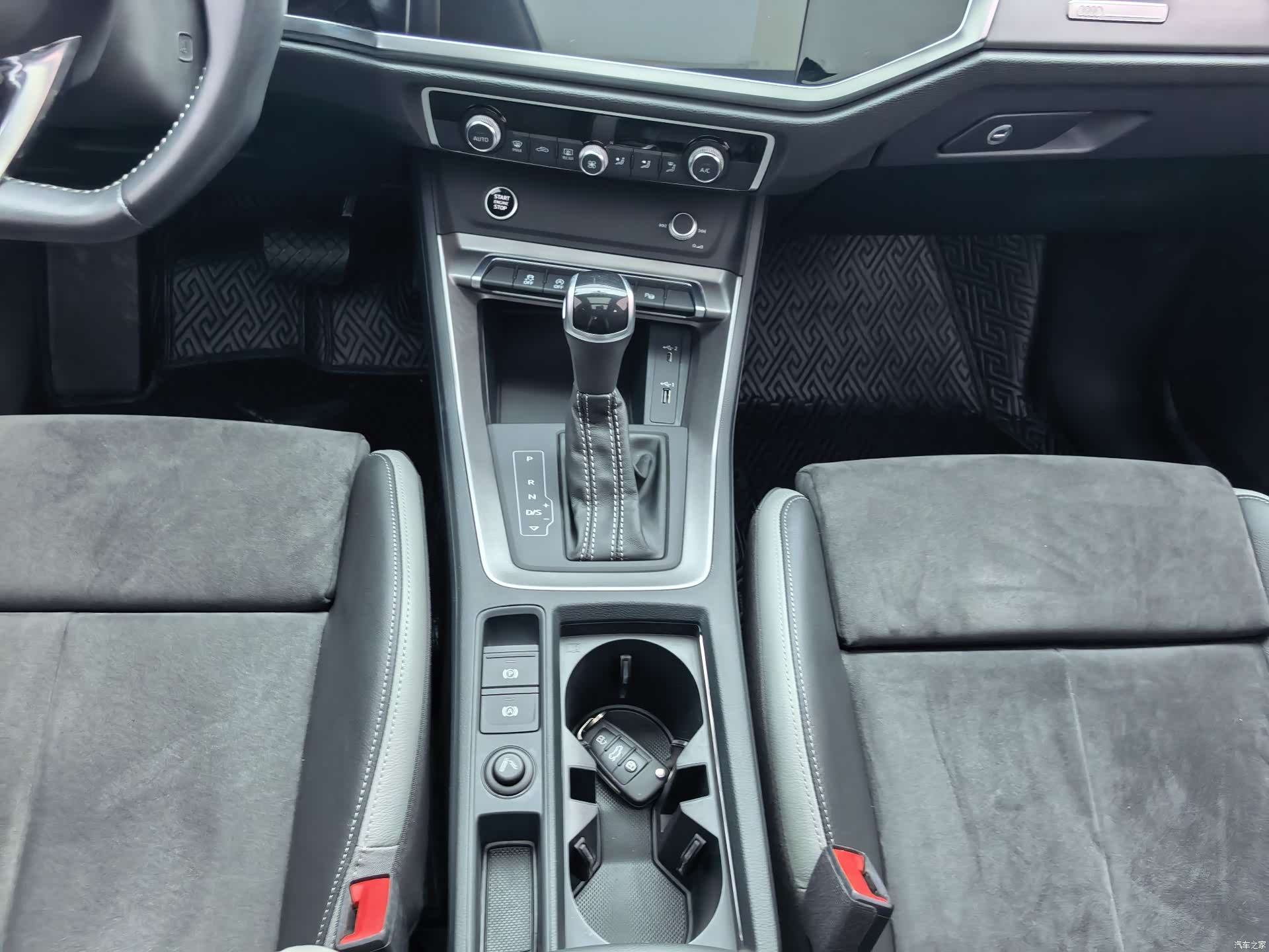 Audi Q3, 2021 16