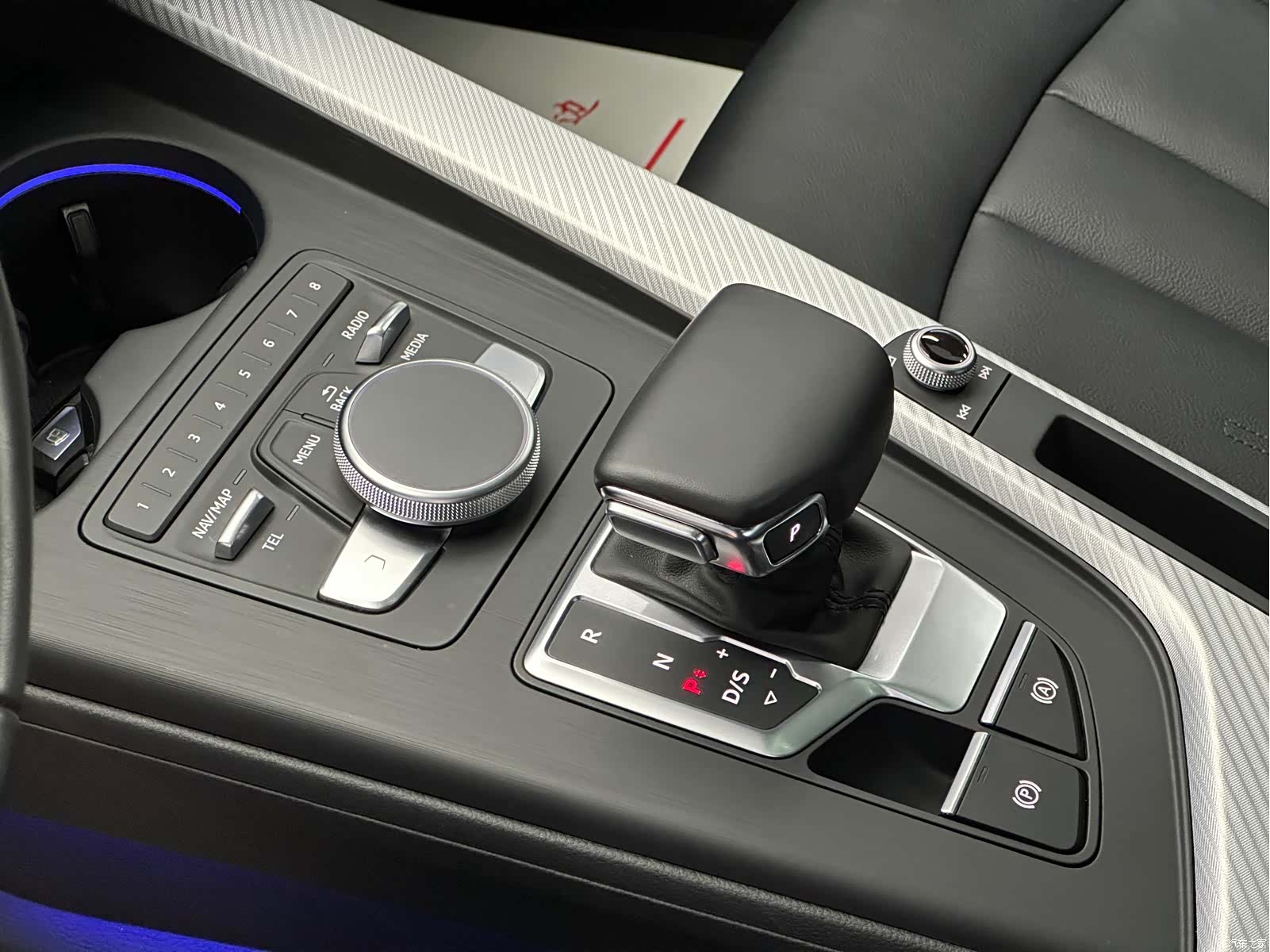 Audi A4, 2018 13