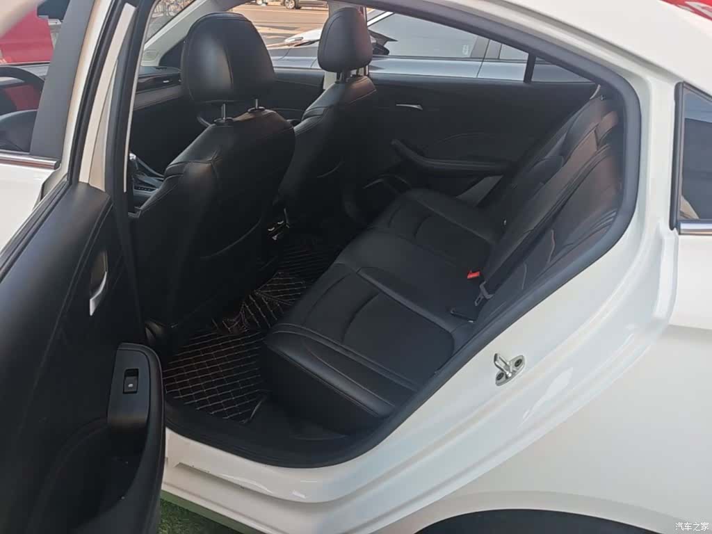 Roewe i5, 2023 17