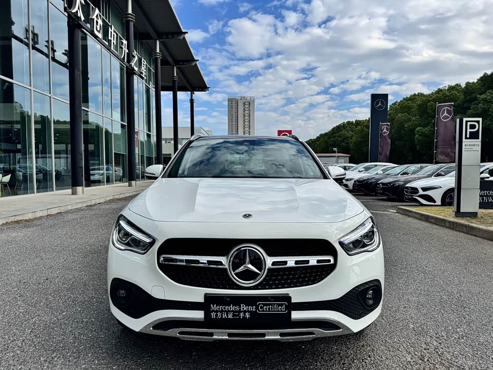 Mercedes-Benz GLA