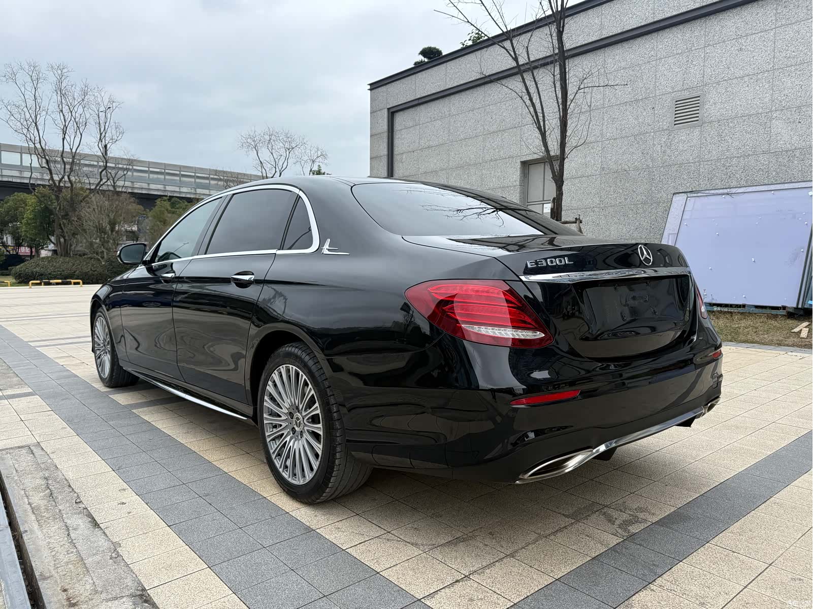 Mercedes-Benz E-Class, 2019 16