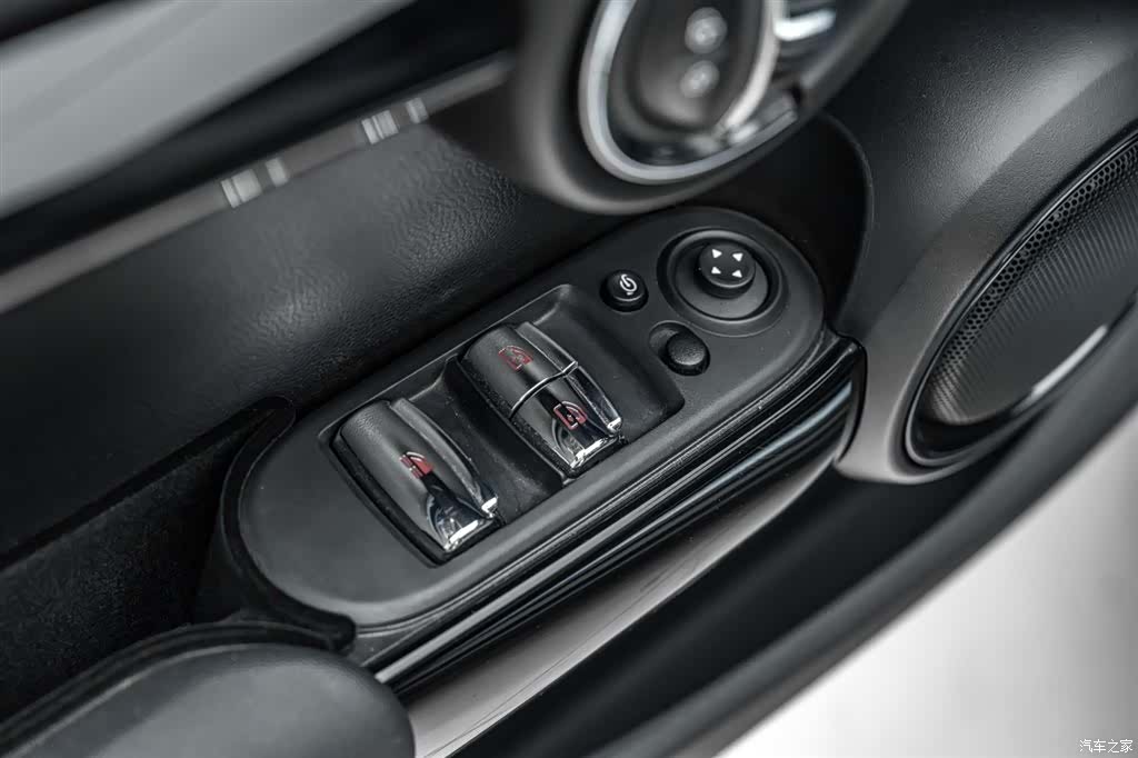 Mini Cooper, 2023 15