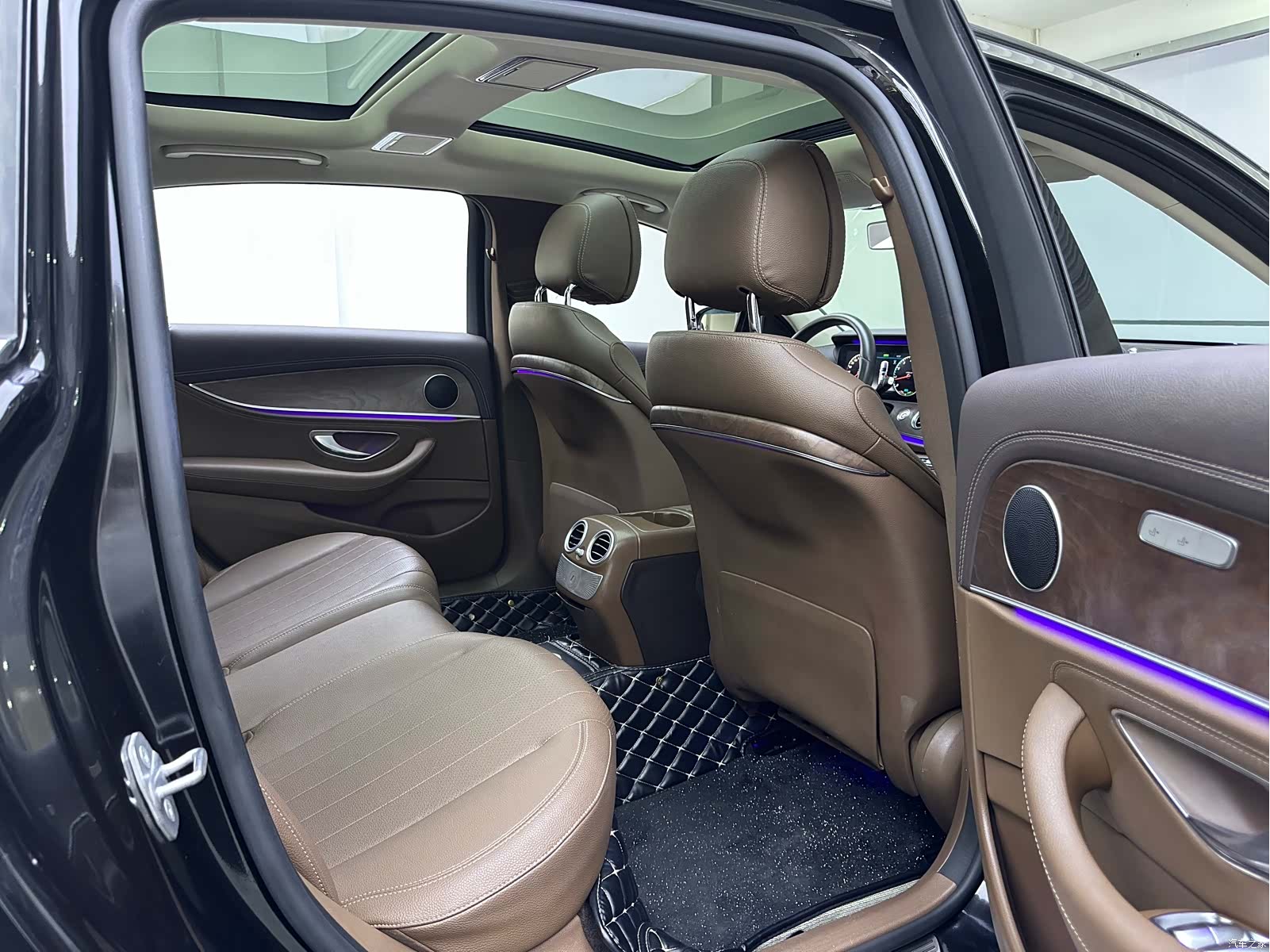 Mercedes-Benz E-Class, 2020 9
