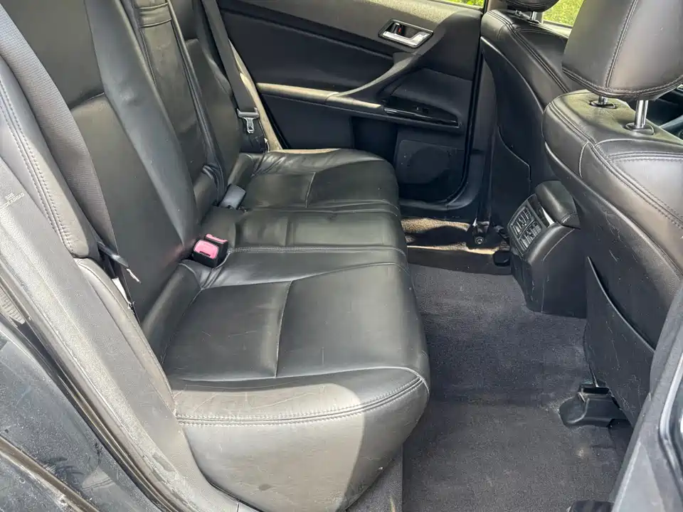 Toyota Reiz Toyota Reiz
