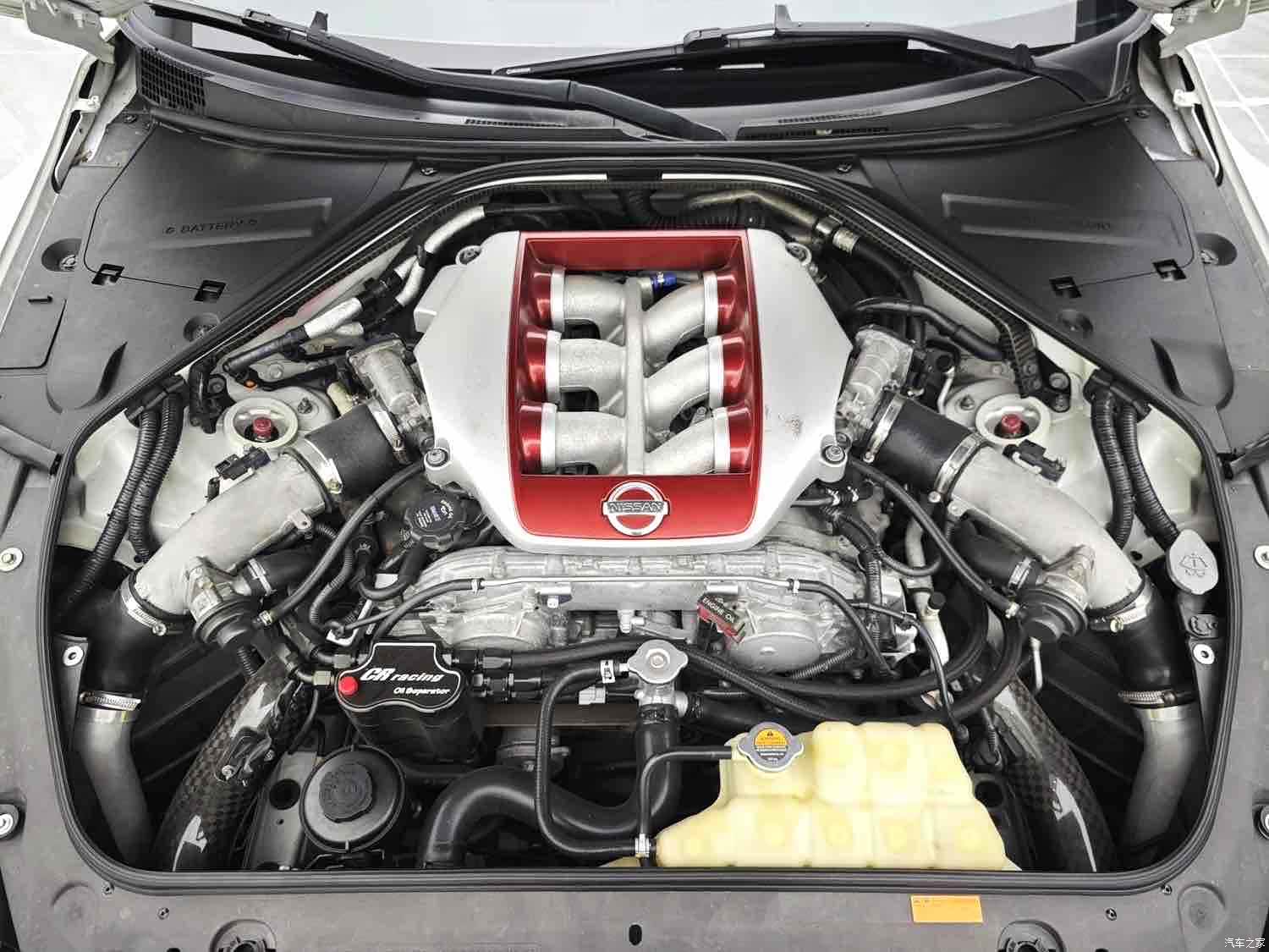 Nissan GT-R, 2011 8