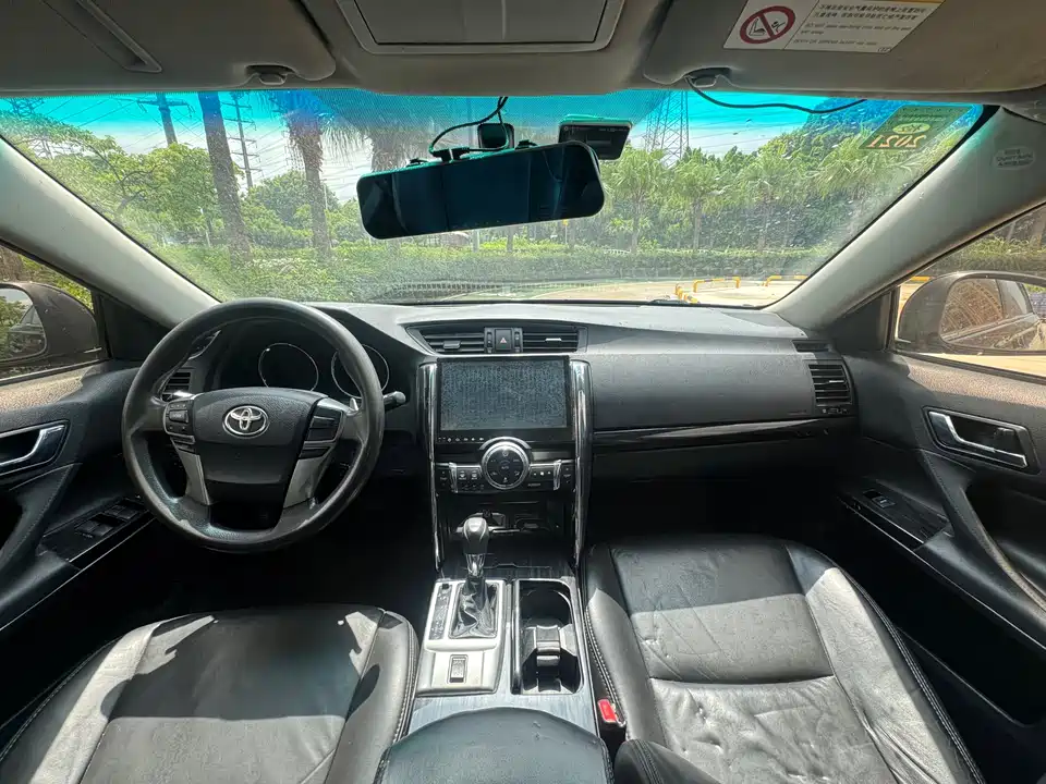 Toyota Reiz Toyota Reiz