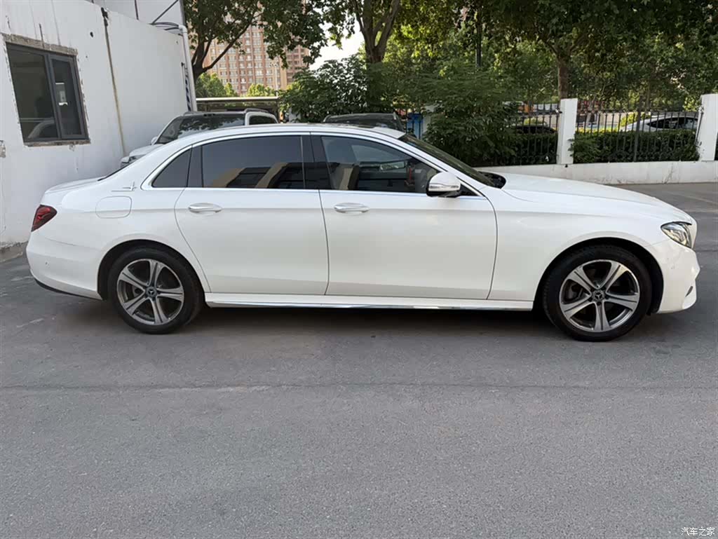 Mercedes-Benz E-Class, 2018 6