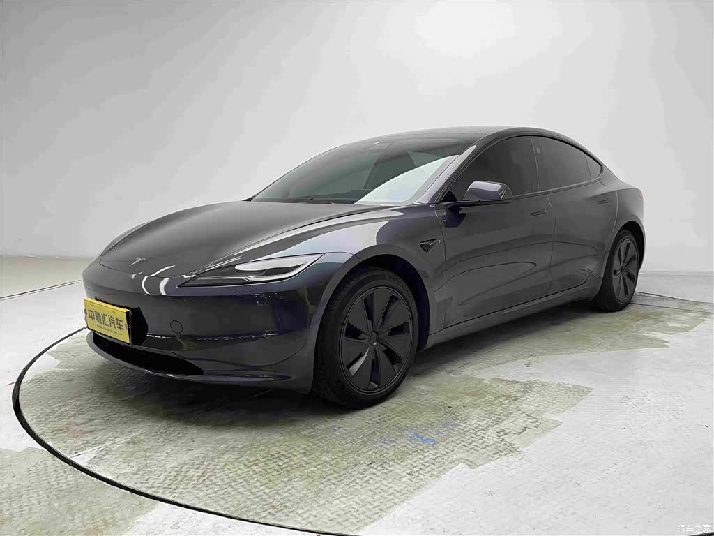 Tesla Model 3, 2024 1