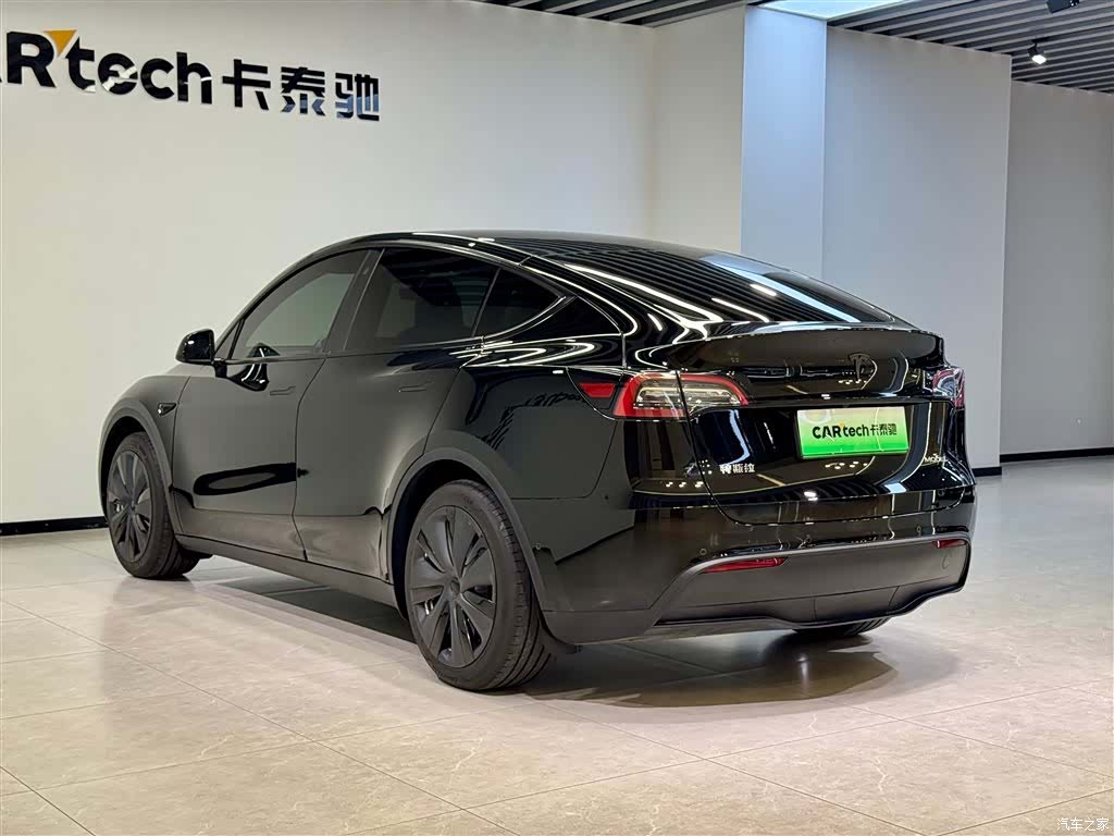 Tesla Model Y, 2023 6