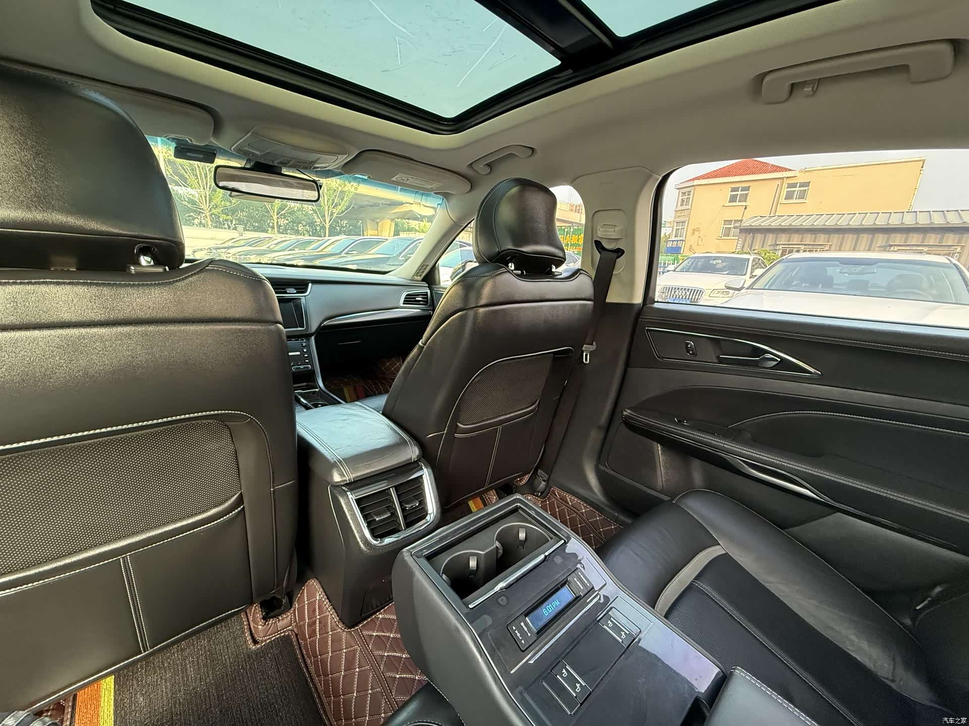 Ford Taurus, 2018 7