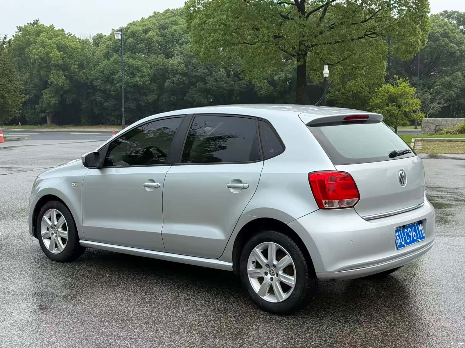 Volkswagen Polo, 2012 все фото