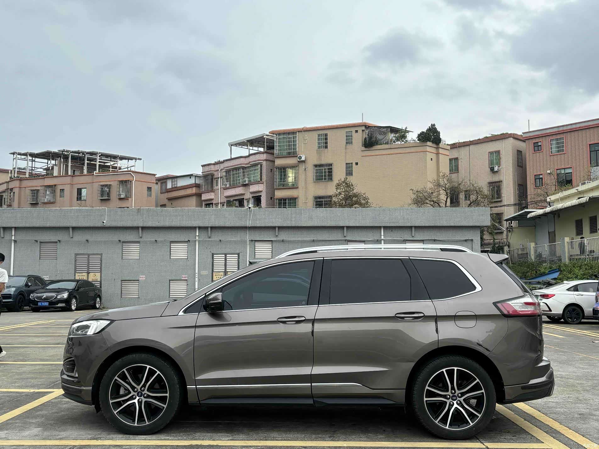 Ford Edge, 2020 10