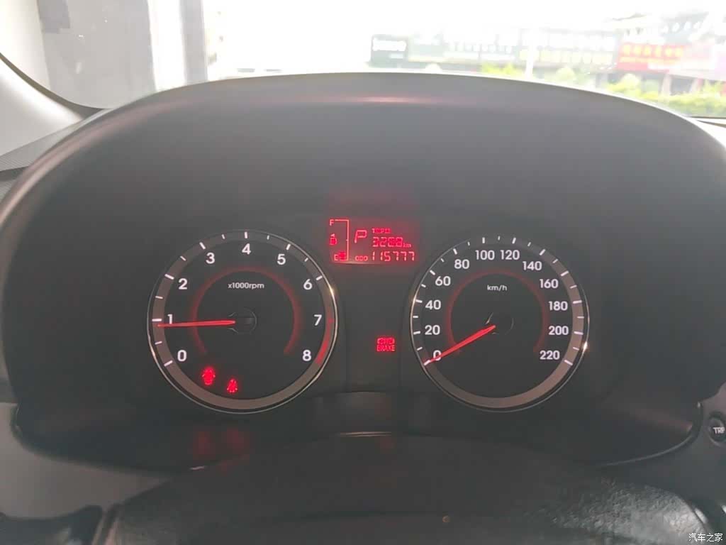 Hyundai GLX, 2015 12