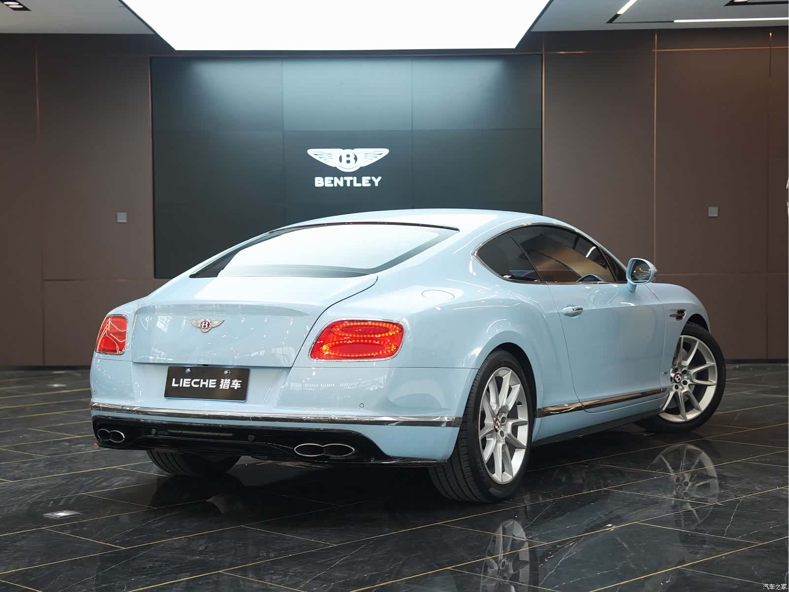 Bentley Continental GT, 2019 13