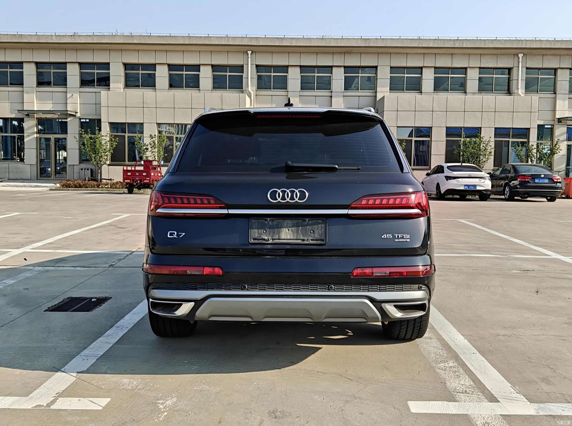 Audi Q7, 2021 4