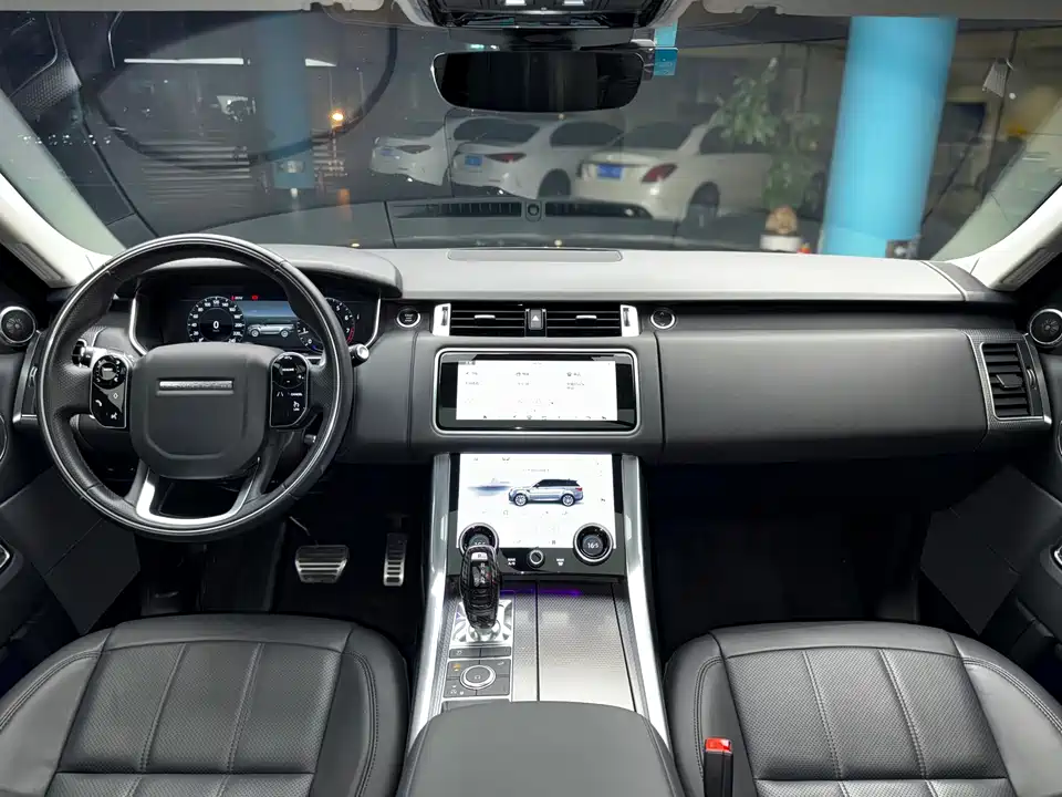 Land Rover Range Rover Sport Land Rover Range Rover Sport