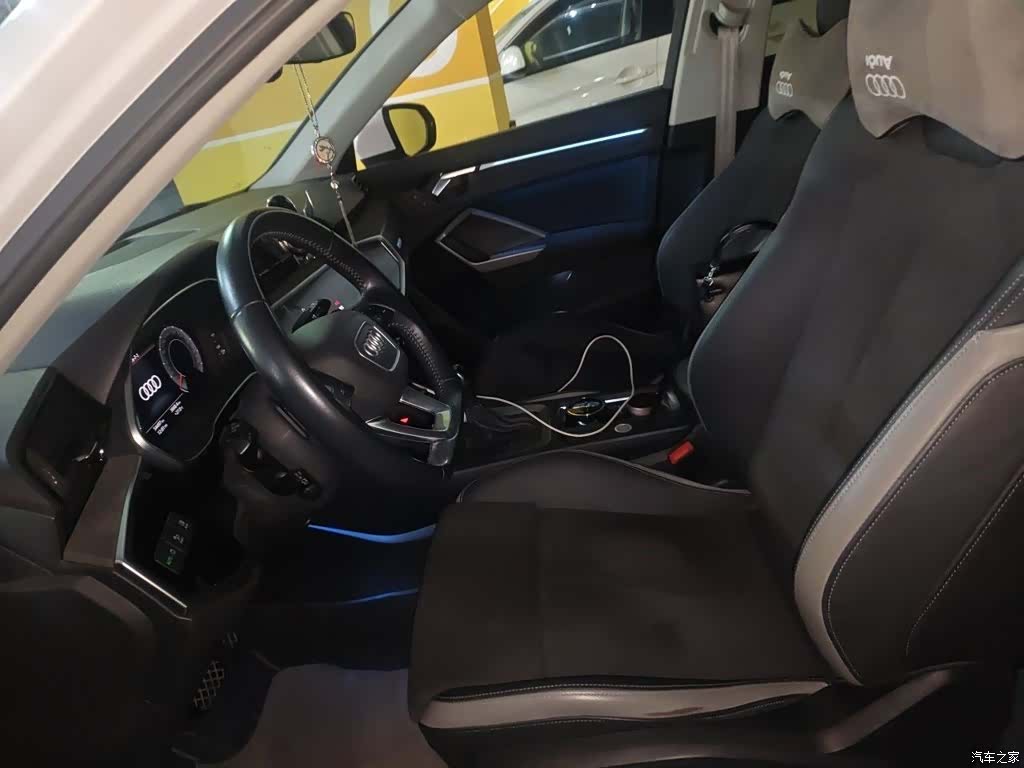 Audi Q3, 2022 8