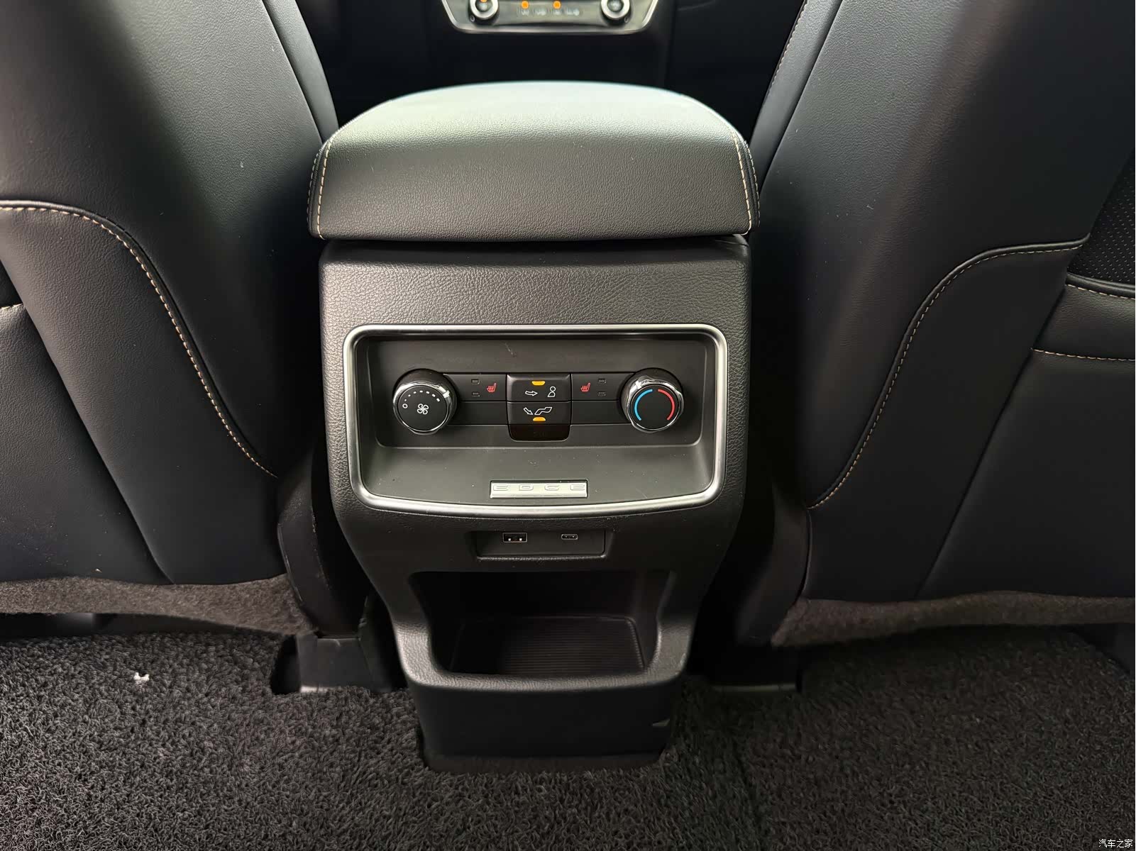 Ford Edge, 2022 17