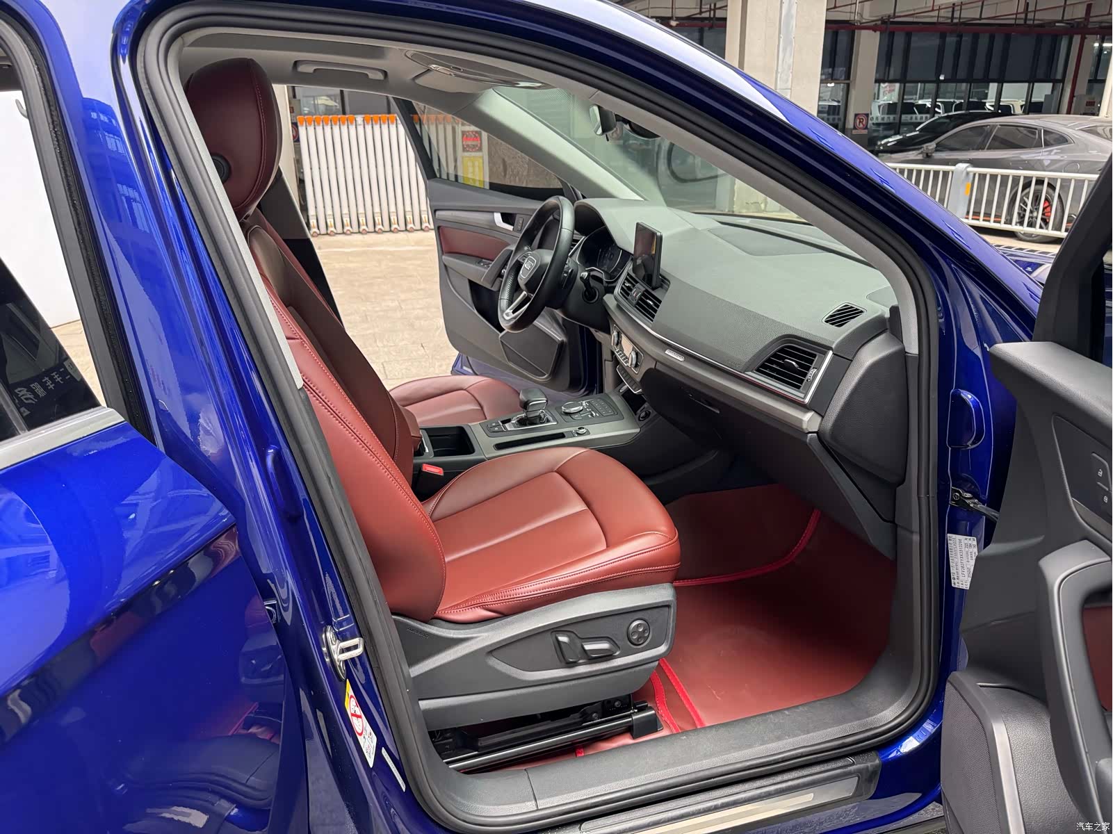 Audi Q5L, 2019 10