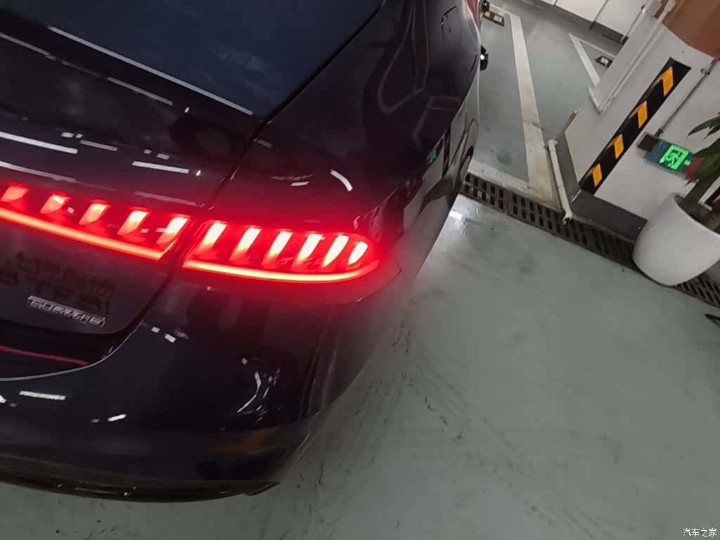 Audi A7L, 2022 8