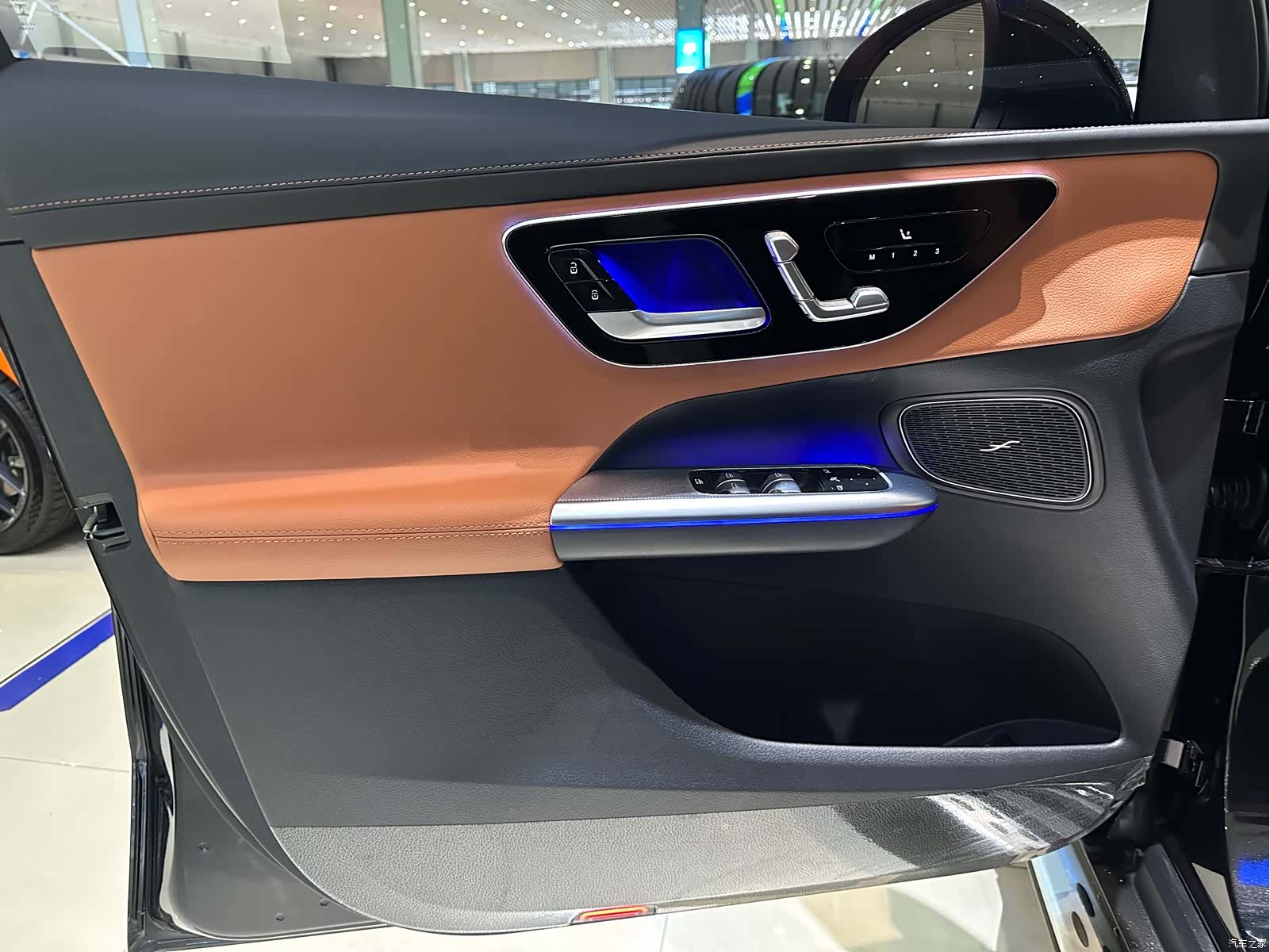 Mercedes-Benz GLC, 2024 12