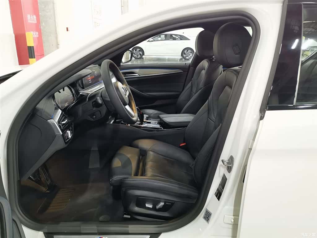 BMW 5 Series, 2019 10